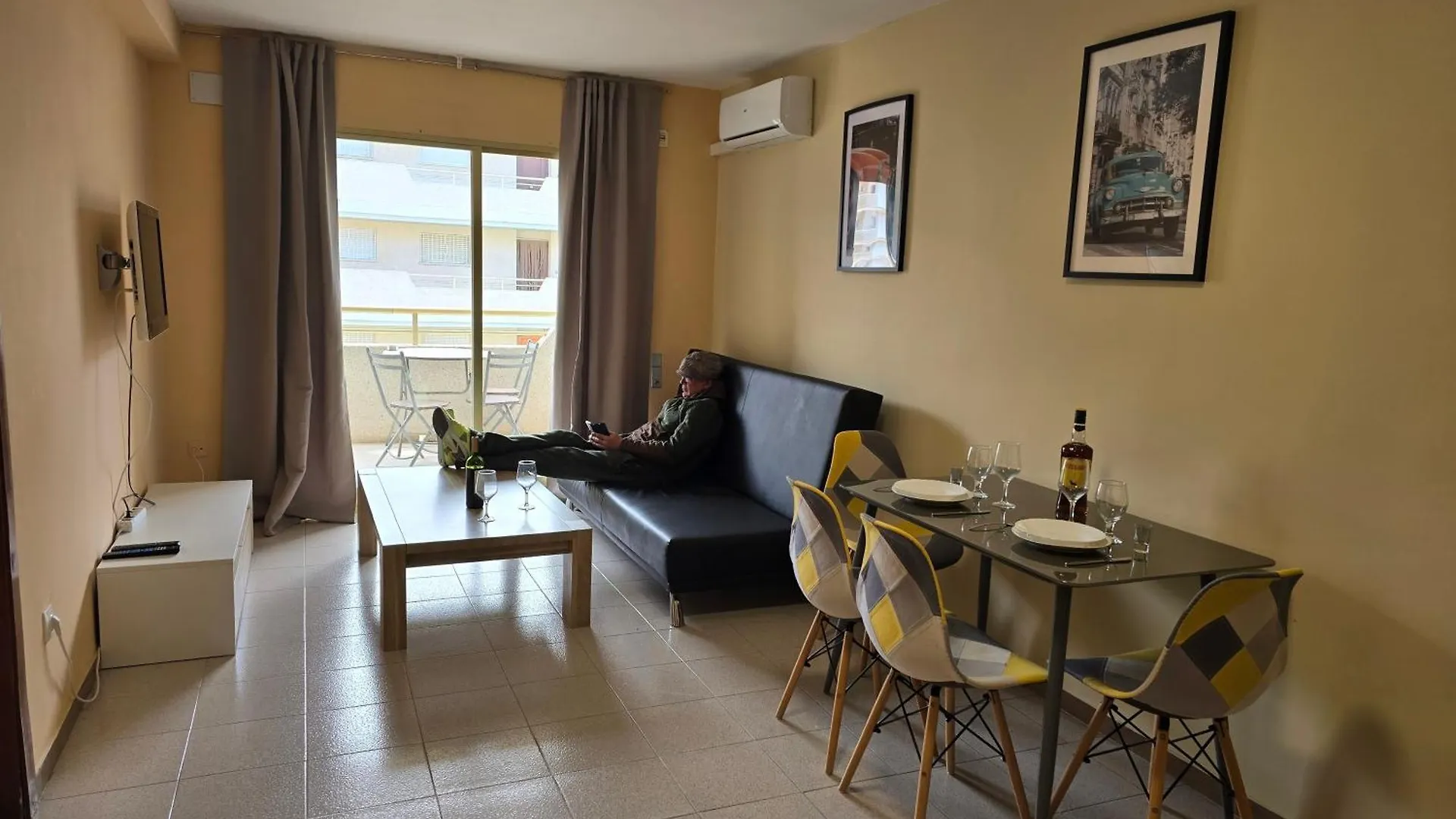 Sea ​​Apartments La Pineda Spain